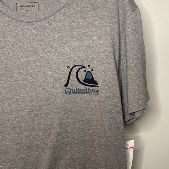 ✨2/$32✨Quicksilver Tee Shirt - Picture 2 of 3
